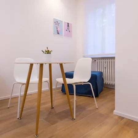 Mi Navigli - Zona Tortona * Mailand