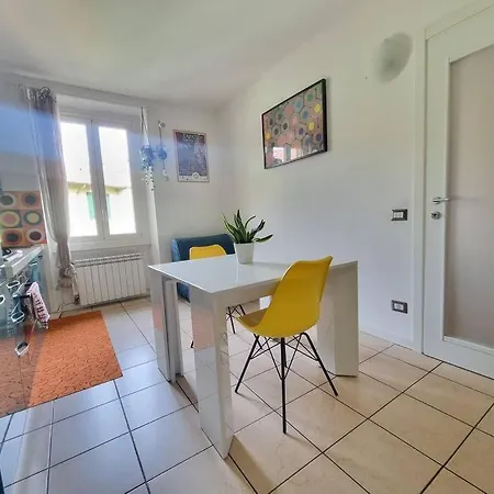 Zeudi's Place - Nearby The Station Appartement Milaan