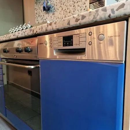La Dolce Luxury Apartment-via Solari דירה