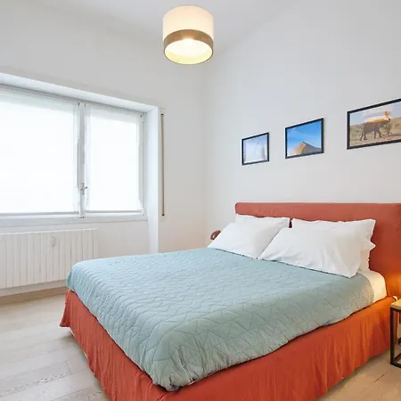 Hale - Porta Romana Apartmán