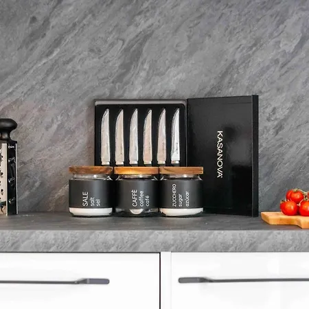 Апартаменты Prada & Bocconi - Cozy Studio, Fast Wifi, Tram