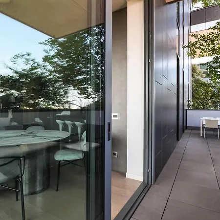 Luxury In Bosco Verticale Isola * Μιλάνο