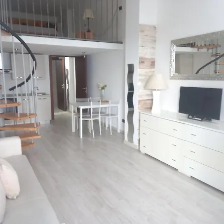 Breno Apartment Milan