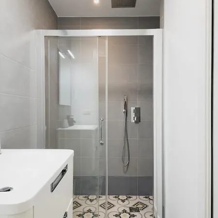 Apartament Easylife - Elegante Sui Navigli Mediolan