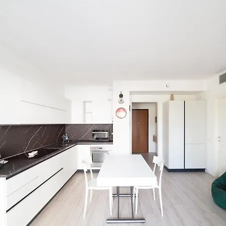 Apartment Hbhall 9 Milan