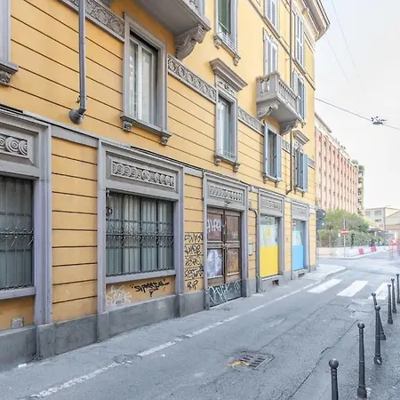 Cozy Apartment: Fioravanti12