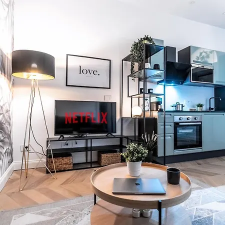 Duomo-porta Venezia, Luxury Design *