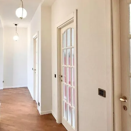 - Stazione Apartment *