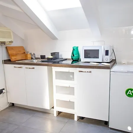 Apartment Hosting Dreams Attics - Duomo