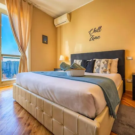 דירה Sunny & Updated Flat With Panoramic View 50m From M4 Stop *