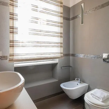 Ihost Luxury Center - Bellini 4 Mailand