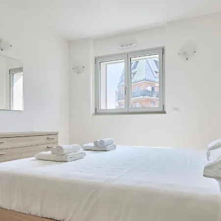 Qc&fun - San Siro Stadium