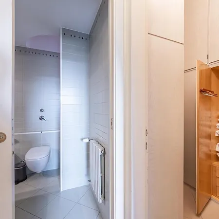 Apartment Brera - San Marco Charme