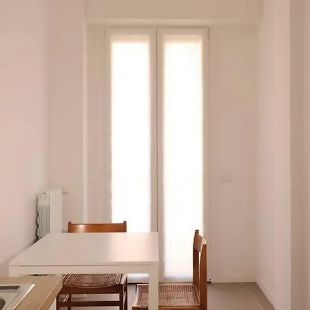 Διαμέρισμα Bilocale Metro 4 Blu Frattini - Airport Linate *