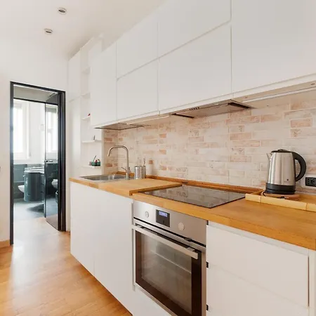 Guesthost - Buonarroti Bright * Milano