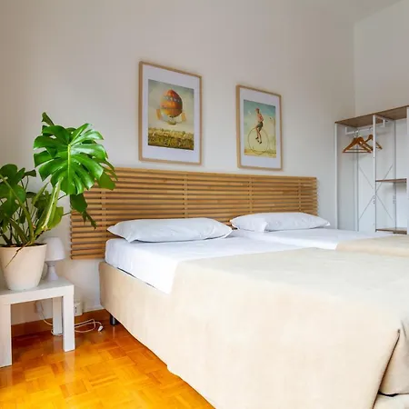 Palazzo Lombardia - Station - Bighome Apartment Milan