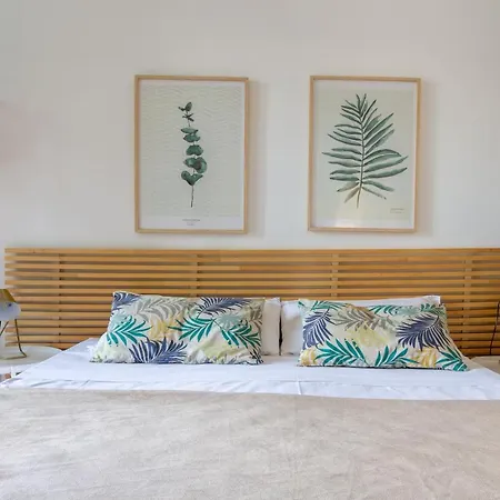 Palazzo Lombardia - Station - Bighome Apartment Milan