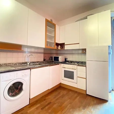 Cozy Flat In Sempione, Via Poliziano * Mailand