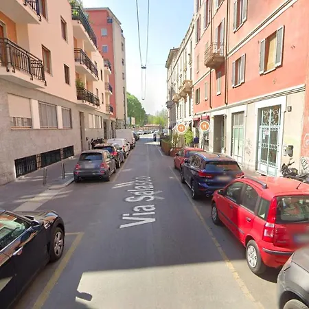 Regina In Bocconi Lägenhet Milano