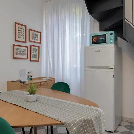 Apartment Ihost - Pasteur 15 Milan