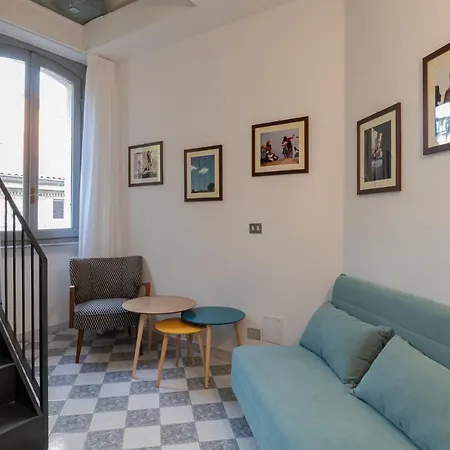 Ihost - Pasteur 15 Milan