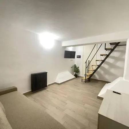 Accomodo Mil49 Loft Forlanini * 밀라노