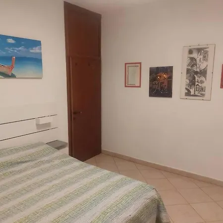 Apartamento Trilocale Nel Milão