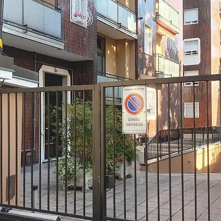 Easy Apartment