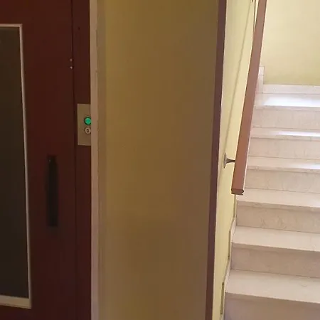 Easy Apartment