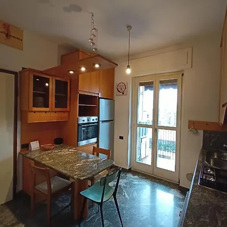 Red Wine Apartment Milan