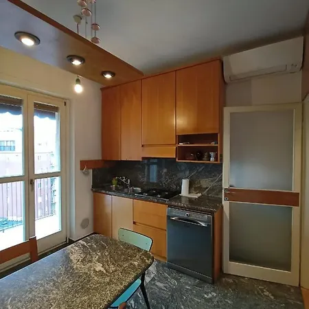 Red Wine Apartment Milan