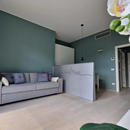 Quick Flat Lucini - Private Garden And Parking Apartment *