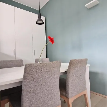 Quick Flat Lucini - Private Garden And Parking Apartment Mailand