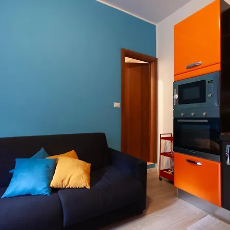 Casa Monet - 10 Minuti Dal Duomo Apartamento *