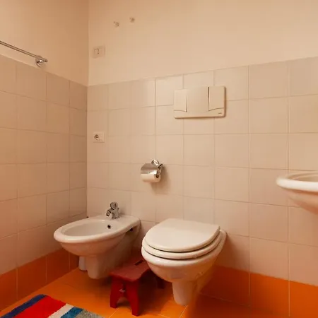 Casa Monet - 10 Minuti Dal Duomo Apartamento *