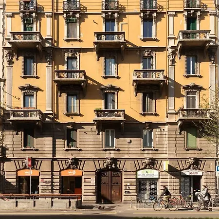 Casa Monet - 10 Minuti Dal Duomo Apartamento