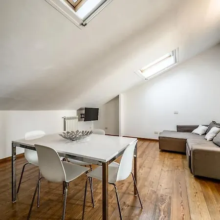 Apartament Buenos Aires' Nest - 10 Minutes From Duomo With Terrace Mediolan