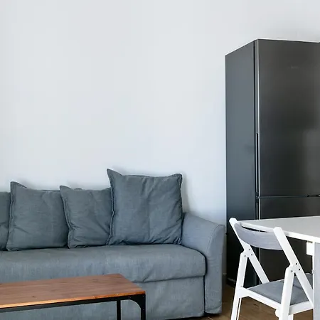 Dehomes - Bicocca Village 28 Milano