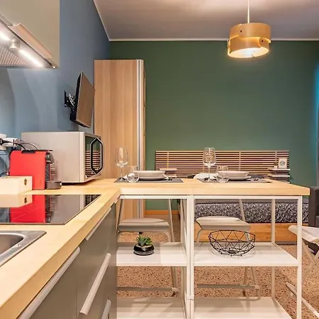 Lägenhet Guest Planet - Cozy Housing Porta Romana M3 *