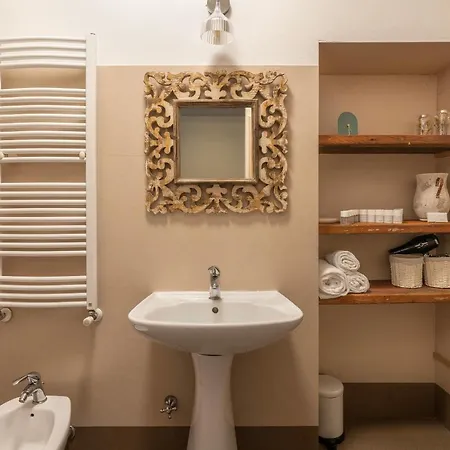Santa Tecla Living Govone42 아파트 밀라노