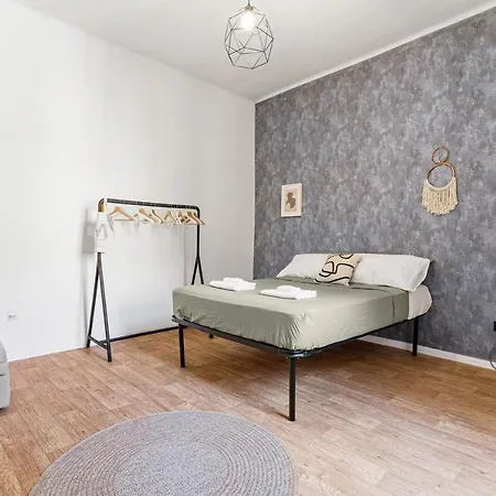 Navigli Charming Flat דירה *
