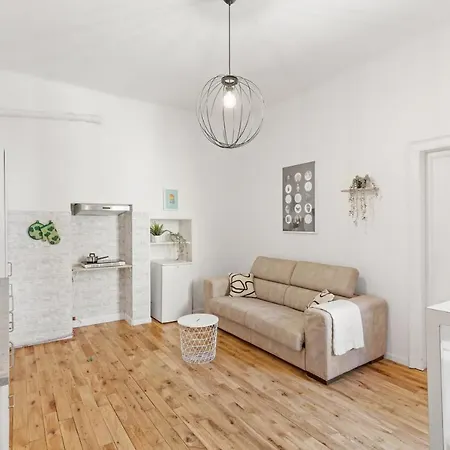 דירה Navigli Charming Flat מילאנו