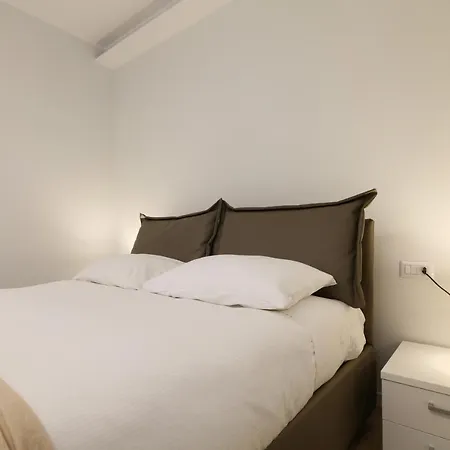 Contempora - Bilocale Filzi A Lejlighed Milano