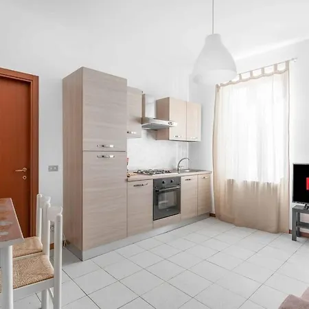 Apartment Funny Flat With Balcony In *