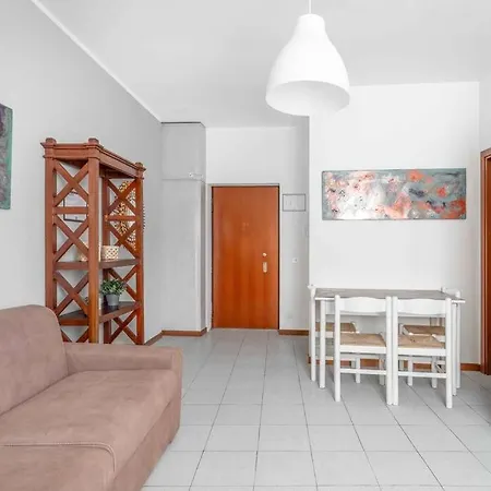 Apartment Funny Flat With Balcony In *