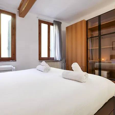 Primopiano - Colonne C * Μιλάνο