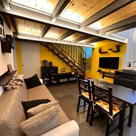 Apartment La Casa Di Paola Milan