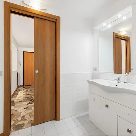 Apartamento Con Metro Diretta 10 Minuti Duomo *