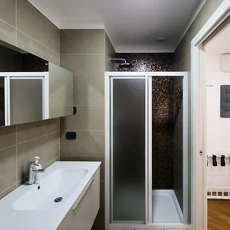 Central/garibaldi Luxurious Two-room Apartment. Milan