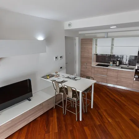 Апартаменты Central/garibaldi Luxurious Two-room Apartment. Милан